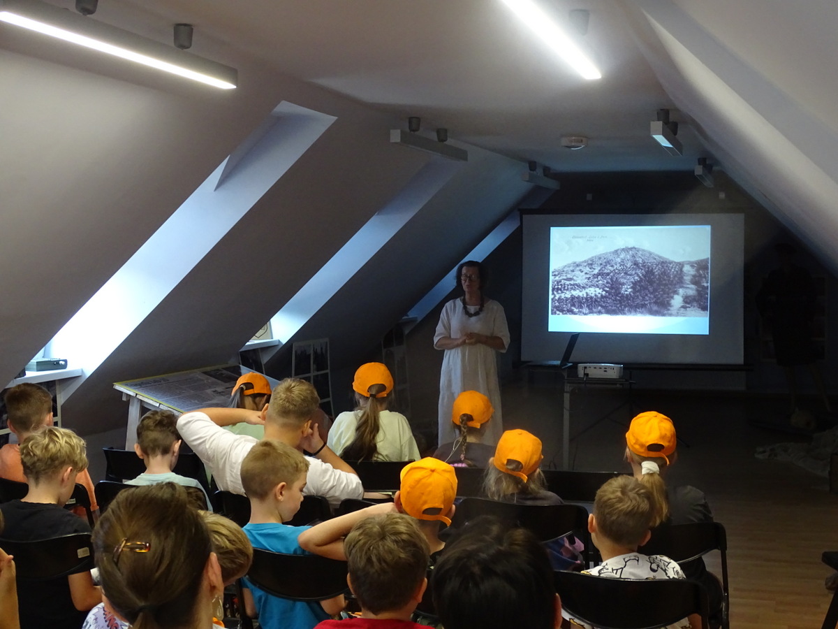 545454910_1091556056462260_6100987442176485015_n