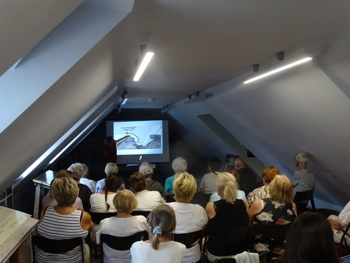 547225423_1092359519715247_2598694919862941309_n