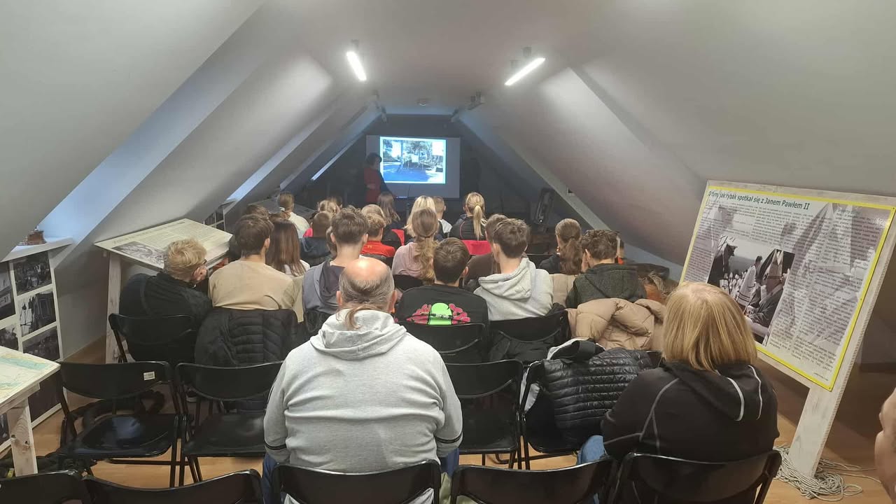 560035778_1115494754068390_2067830297754784996_n