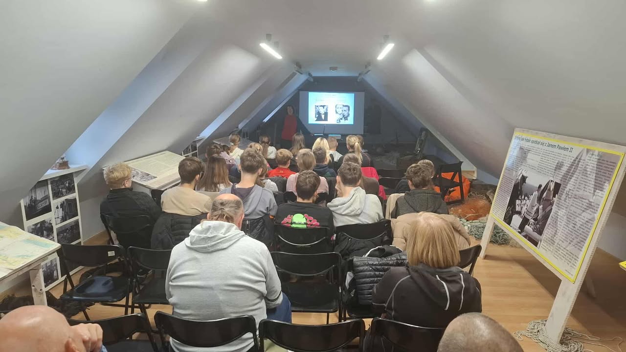 560083930_1115494654068400_772973967231034648_n