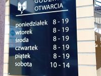 Zapraszamy do biblioteki i do skorzystania z naszego księgozbioru – zdjęcie 1